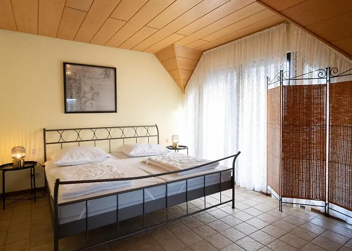 Grosszuegiges Feriendomizil Im Herzen Von Apartamento Sankt Aldegund