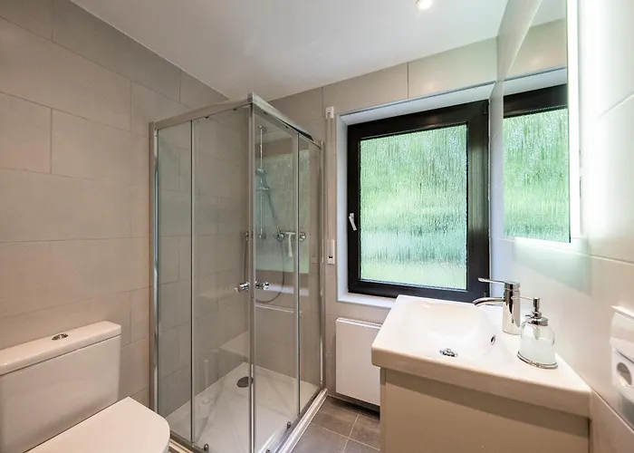 Grosszuegiges Feriendomizil Im Herzen Von *